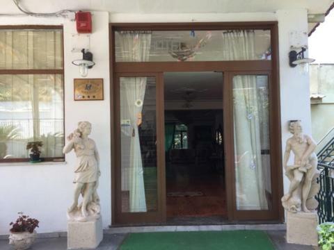Hotel Cavour Sorrento Exterior foto