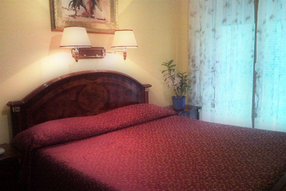 Hotel Cavour Sorrento Exterior foto